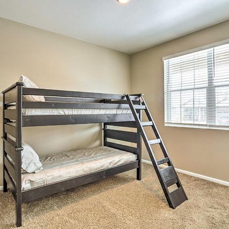 Spacious Aurora House With Yard About 10 Mi To Dia! المظهر الخارجي الصورة