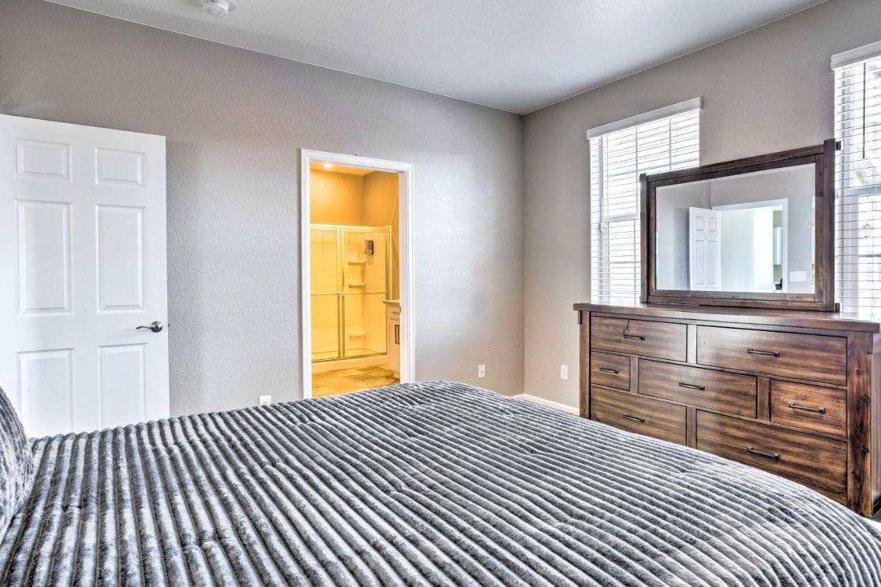 Spacious Aurora House With Yard About 10 Mi To Dia! المظهر الخارجي الصورة